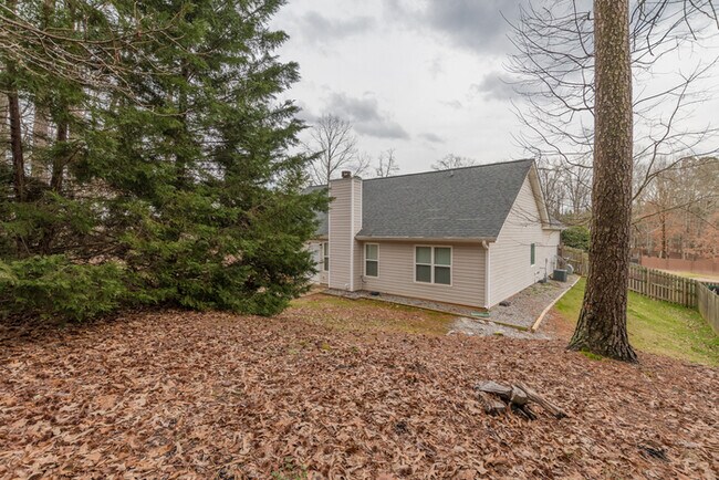 Building Photo - 3 BD 2 BA  Fenced Ranch with Bonus Room