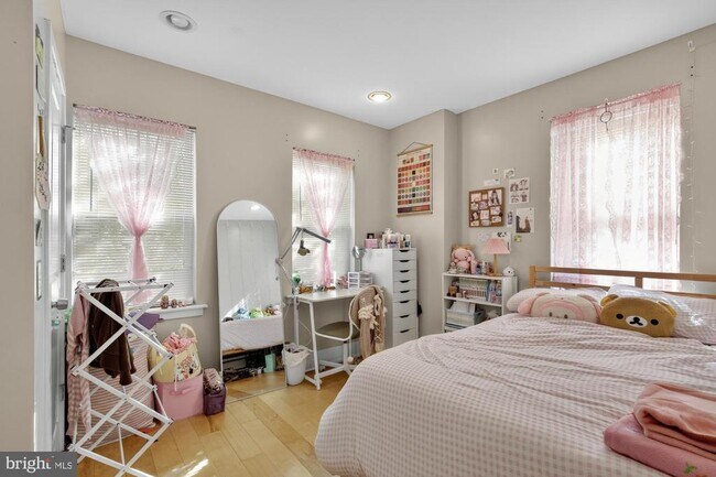 Building Photo - 709 N 3rd St