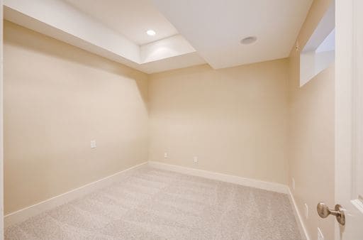 Building Photo - $1000 off your first month! QA spacious one bedroom $2275