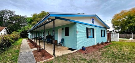 Building Photo - 1516 Roger Dr
