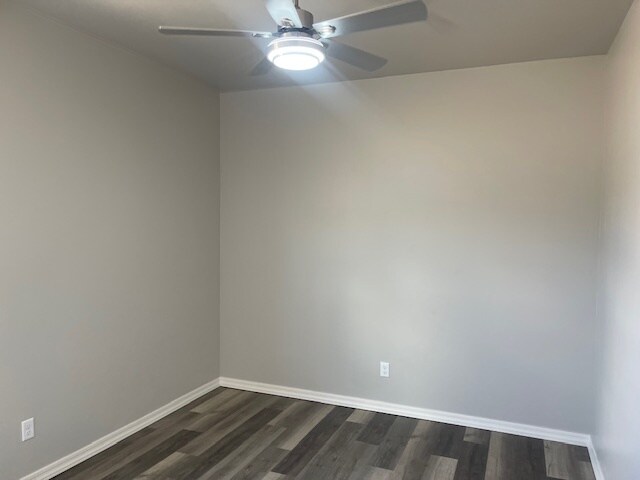 Building Photo - 3422 Mulberry Ln
