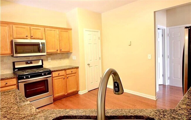 Building Photo - 5430 Crestwick Wy