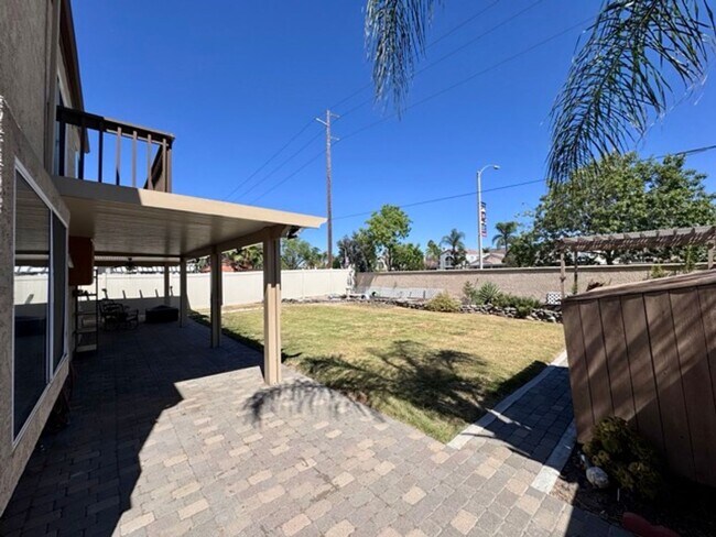 Building Photo - Spacious 5 Bedroom Home in Menifee Lakes with a 3 Car Garage for Lease!