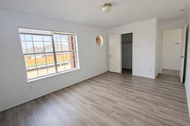 Building Photo - 14123 Fox Creek Park Dr