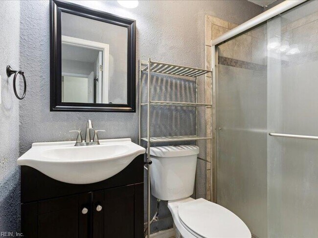 Building Photo - 13202 Aqueduct Dr