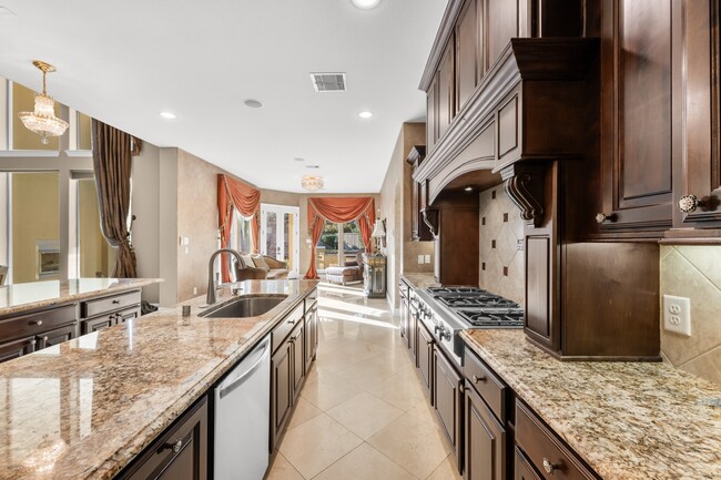 Building Photo - 75 S Fremont Ridge Loop