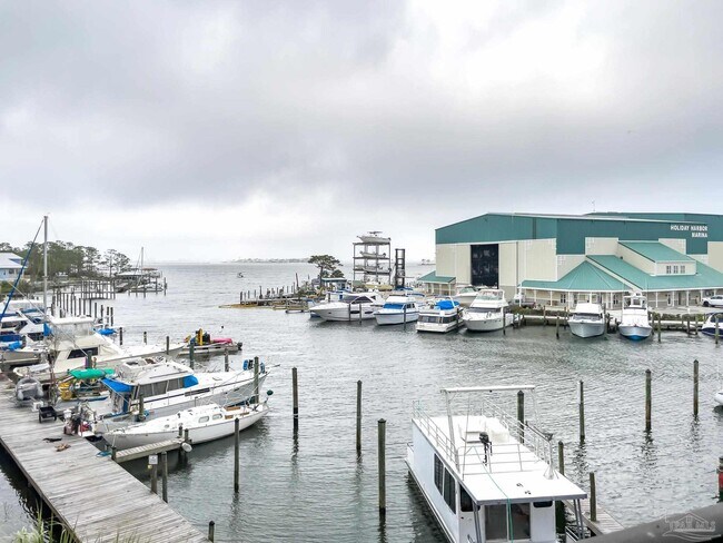 Building Photo - 14100 River Rd