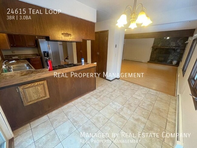 Building Photo - 24615 Teal Loop