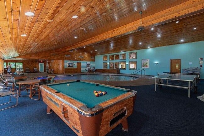 Building Photo - 1702 Forest Ridge Rd