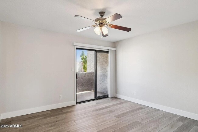 Building Photo - 935 N Granite Reef Rd