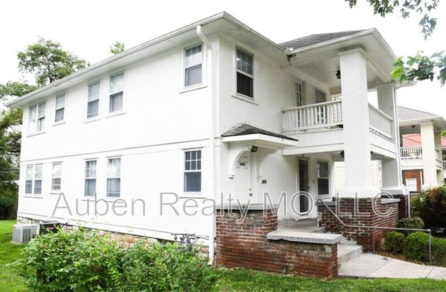 Building Photo - 5405 Harrison St