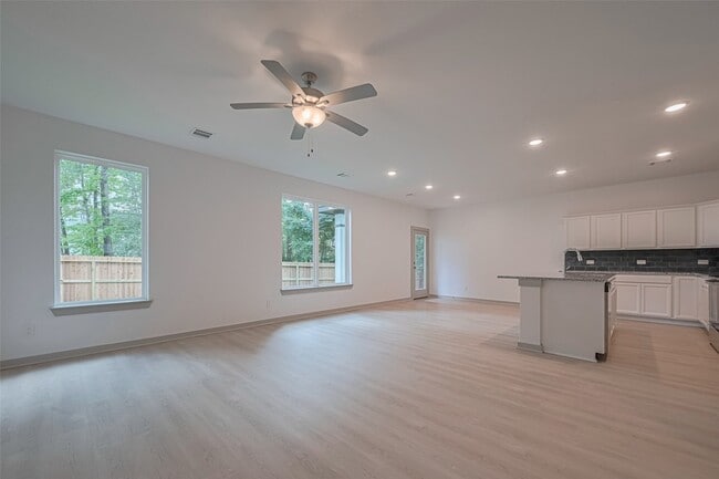 Building Photo - 11622 Twain Dr