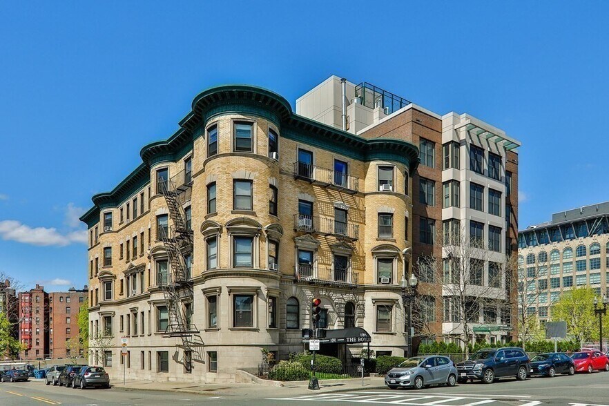 Building Photo - 1091 Boylston St