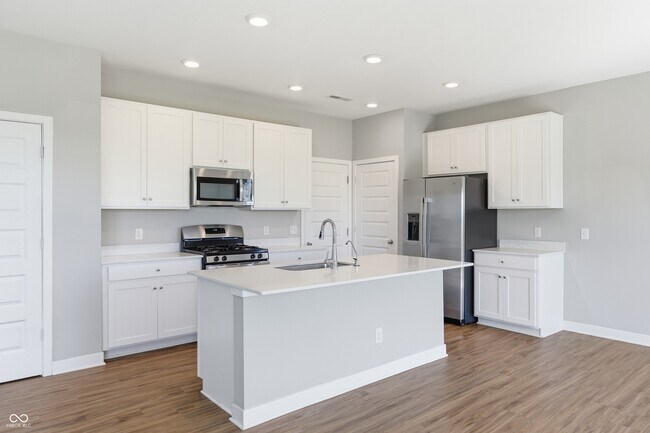 Building Photo - 221 Switchgrass Ln