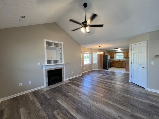 Building Photo - Super Cute 3/2 in Sevierville Close to everything!