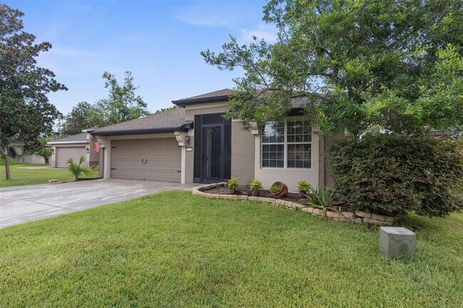 Building Photo - 14373 Wake Robin Dr