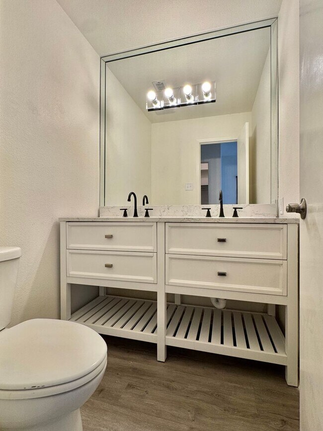 Building Photo - NOW AVAILABLE - Furnished Short Term Rental w/ Beautiful Views!