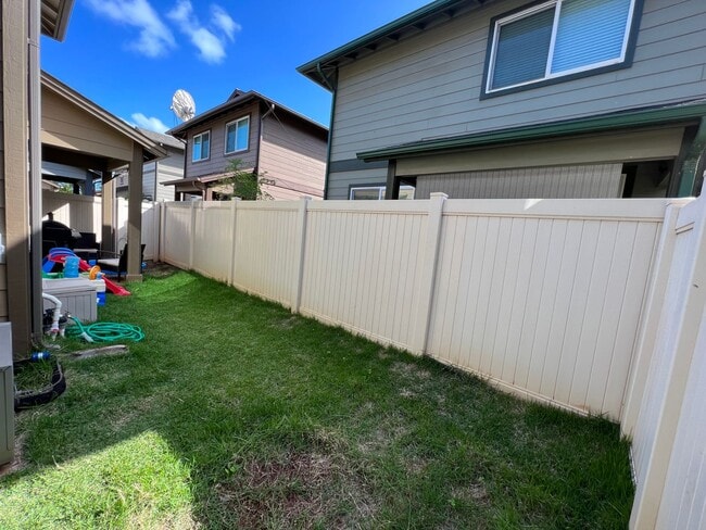 Building Photo - For Rent - [Laulani Trades] 91-1001 Keaunu...