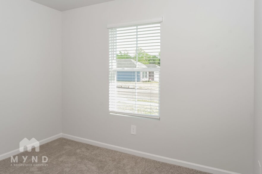 Building Photo - 161 Olde Hearth Rd