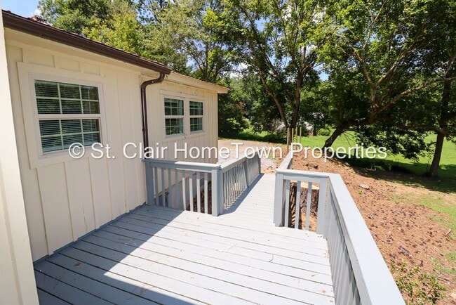 Building Photo - Beautiful Rustic Cabin