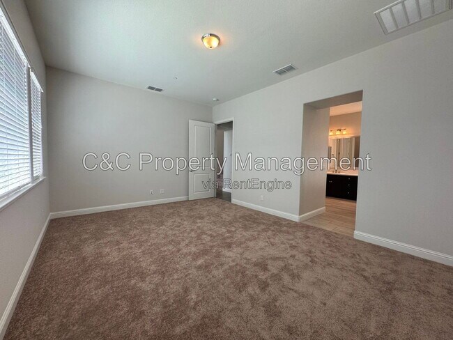 Building Photo - 3027 Andesite Dr