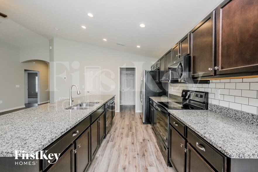 Building Photo - 5336 White Egret Ln