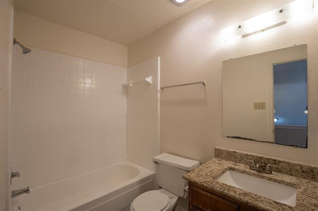 Building Photo - 2140 Norcross Dr