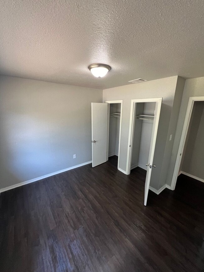 Building Photo - Very Nice! Complete Remodel!