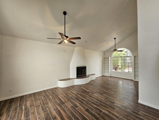 Building Photo - 3049 Palomino Park Loop