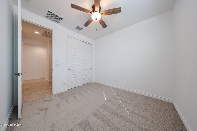 Building Photo - 25237 N 172nd Dr