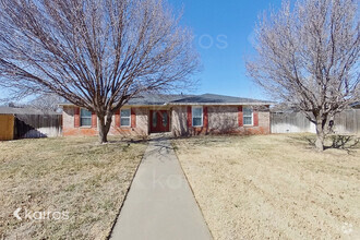 Building Photo - 5208 Kingswood Cir