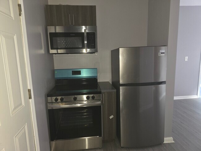 Building Photo - 31 Whittier St