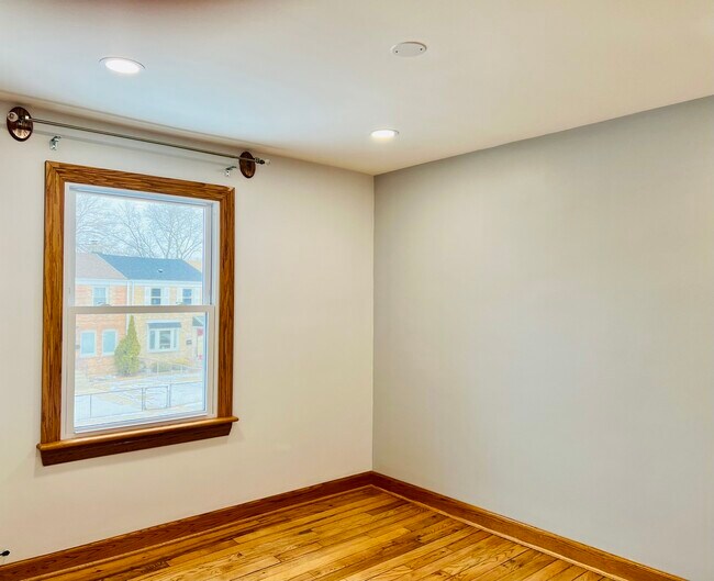 Building Photo - 5249 W 64th Pl