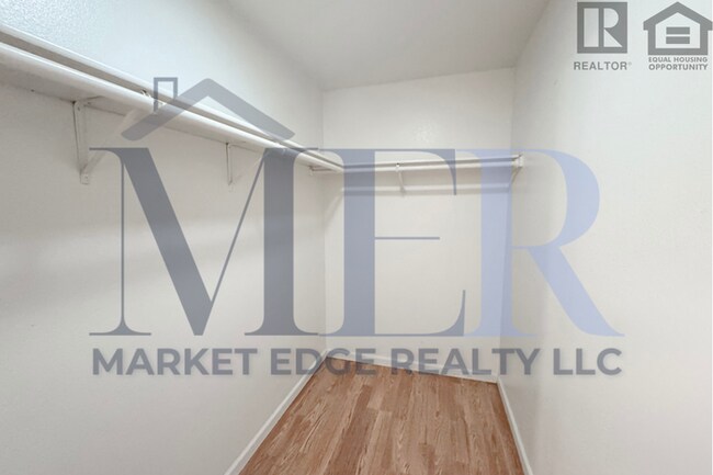 Building Photo - 2Bed/2Bath Townhome at Indian School/67th Ave! $199 MOVE-IN SPECIAL! Ready for Immediate Move-In!