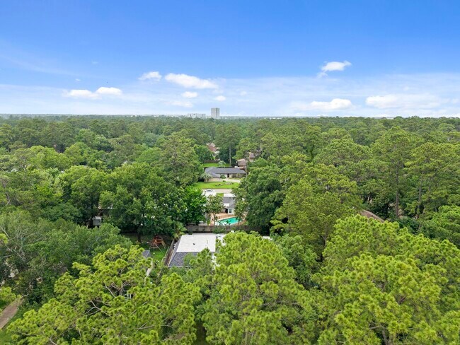 Building Photo - 10519 Fawnview Dr