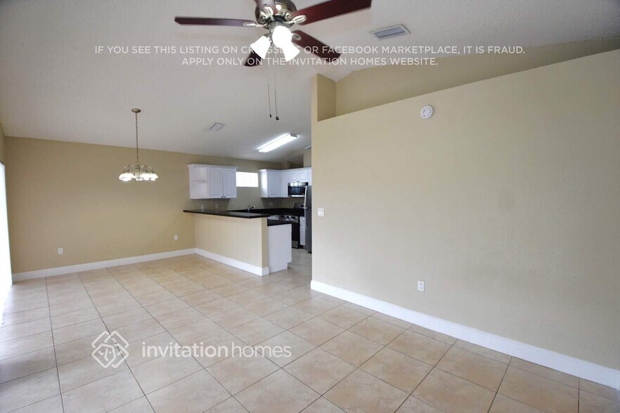 Building Photo - 7651 NW 168th Terrace