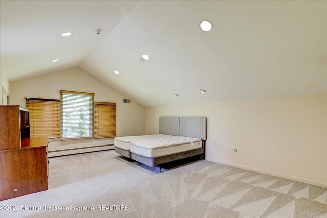 Building Photo - 84 Wickapecko Dr