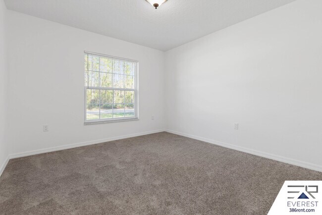 Building Photo - 30 Rambling Ln