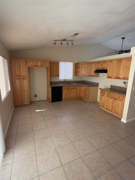 Building Photo - 3824 Juniper Ridge Ln