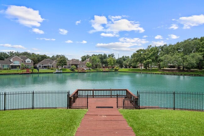 Building Photo - 403 Brook Shore Ct