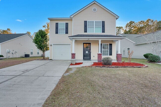 Building Photo - 3 bedroom 2 1/2 bath with loft