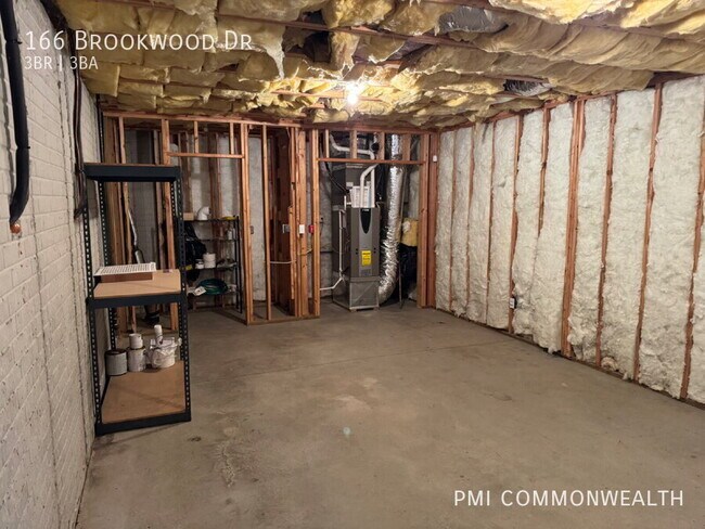 Building Photo - 166 Brookwood Dr