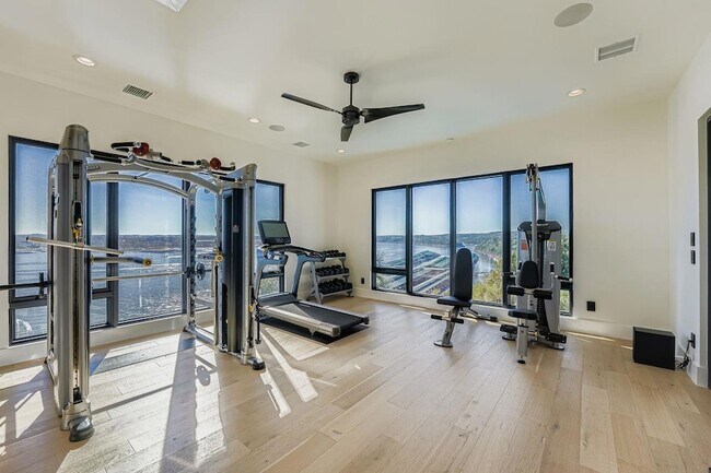 Building Photo - 6412 Lantern View Dr