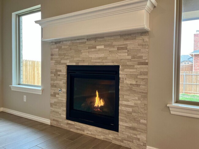 Building Photo - 4 Bed, 2 Bath NW Edmond Home in Deer Creek Schools