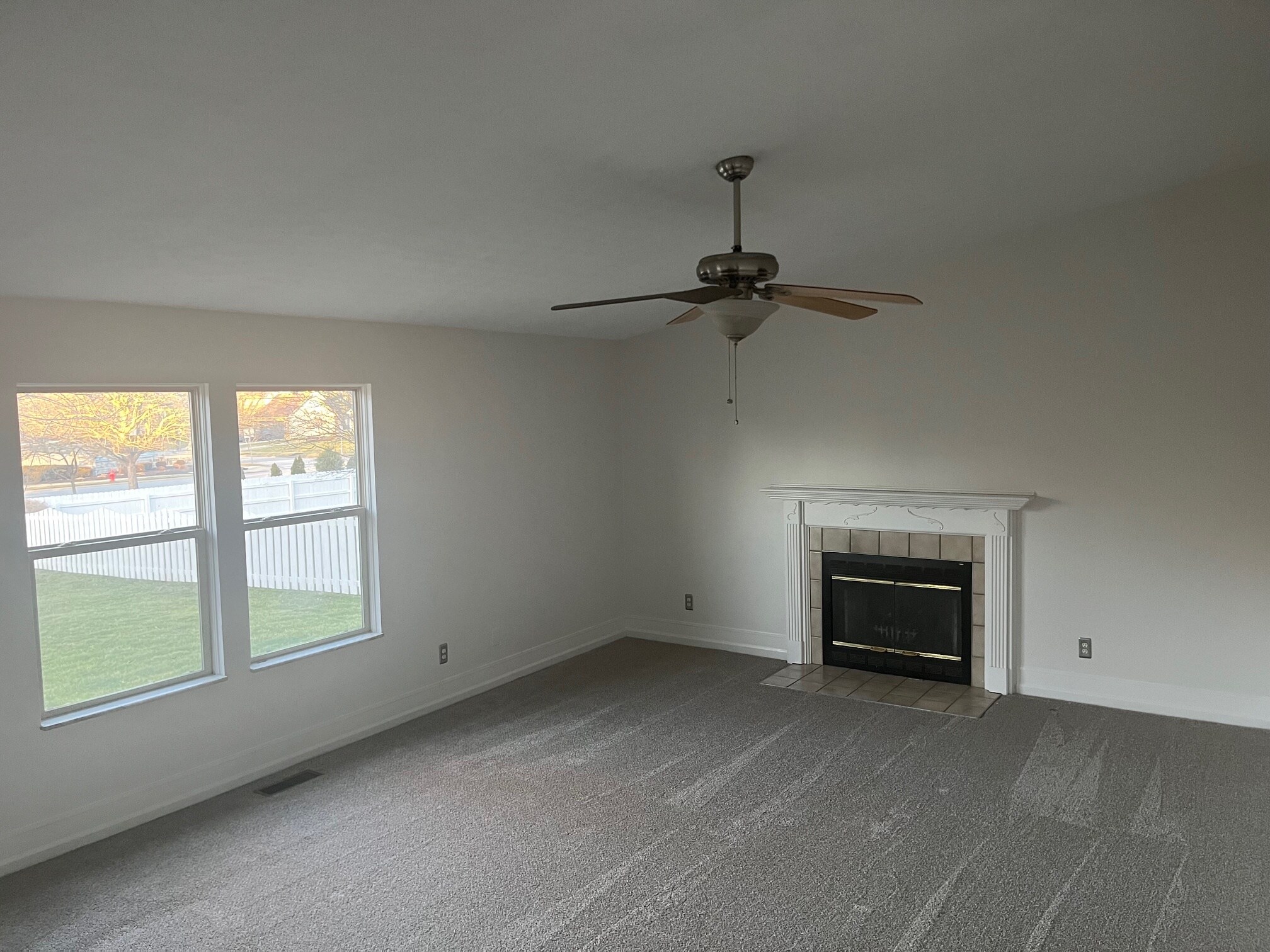 Building Photo - 1074 Lakegrove Court