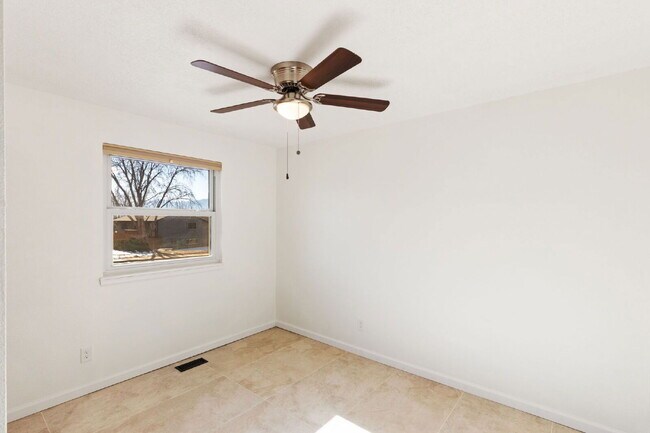 Building Photo - 2020 Independence Dr