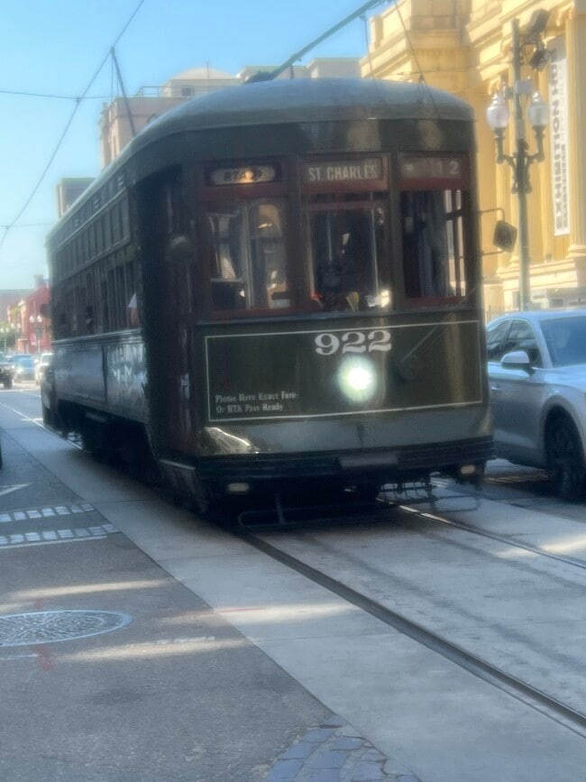 NEIGHBORHOOD - 333 Julia St