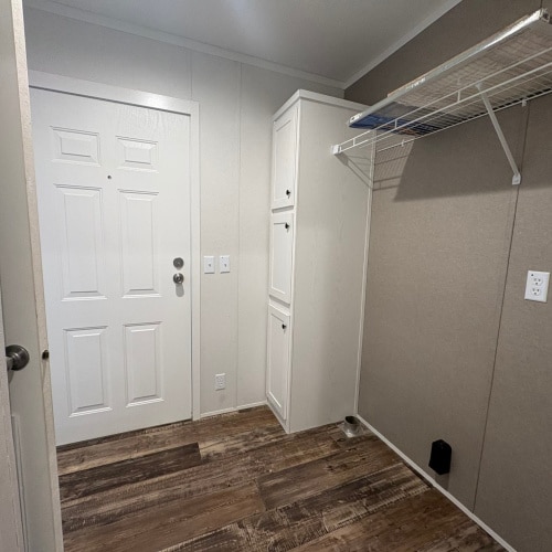 Building Photo - 265 Sycamore Loop