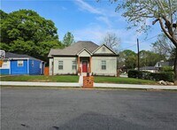 Building Photo - 198 Wellington St SW