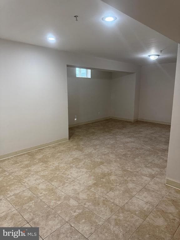Building Photo - 5909 Plata St